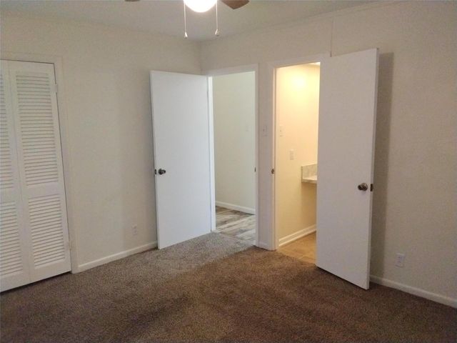 423 Columbia Circle, Irving, TX 75062