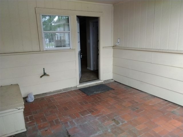 423 Columbia Circle, Irving, TX 75062