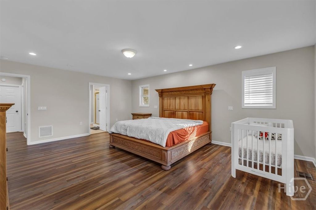 Image 23 of property listing at 300 Rice Hope Road, Port Wentworth, GA 31407