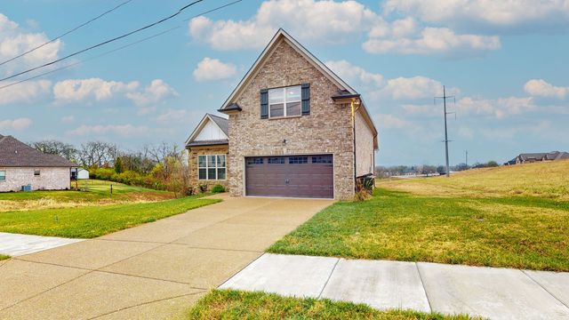 312 Hathaway Ln, Gallatin, TN 37066