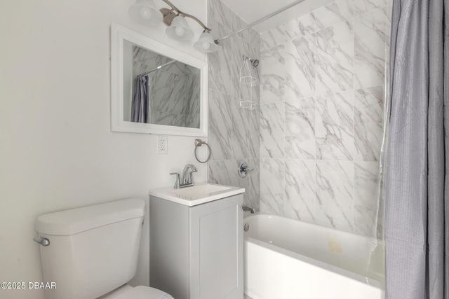 138 Kingston Avenue, Daytona Beach, FL 32114