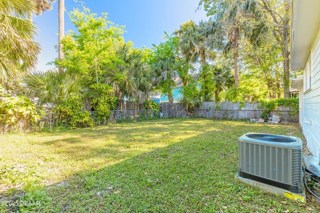 138 Kingston Avenue, Daytona Beach, FL 32114