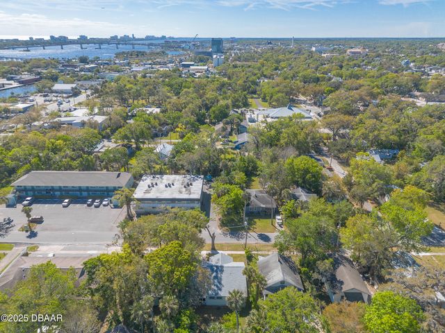 138 Kingston Avenue, Daytona Beach, FL 32114