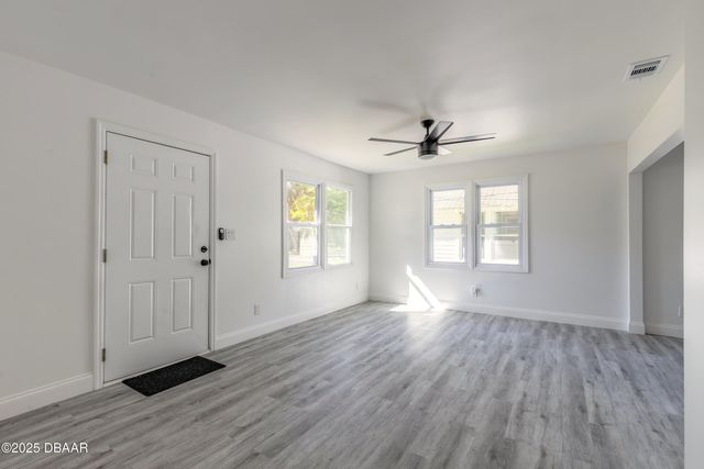 138 Kingston Avenue, Daytona Beach, FL 32114