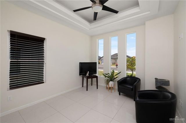 1410 E Encino Avenue, Pharr, TX 78577