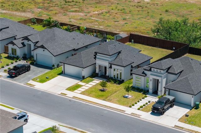 1410 E Encino Avenue, Pharr, TX 78577