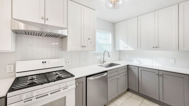 7450 Magnolia Street, Houston, TX 77023