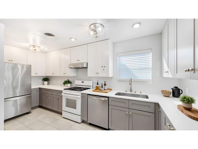 7450 Magnolia Street, Houston, TX 77023