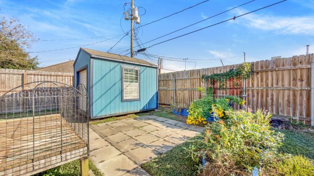 7450 Magnolia Street, Houston, TX 77023