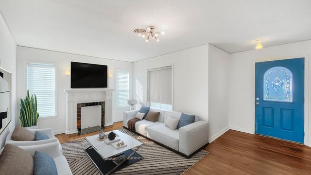 7450 Magnolia Street, Houston, TX 77023