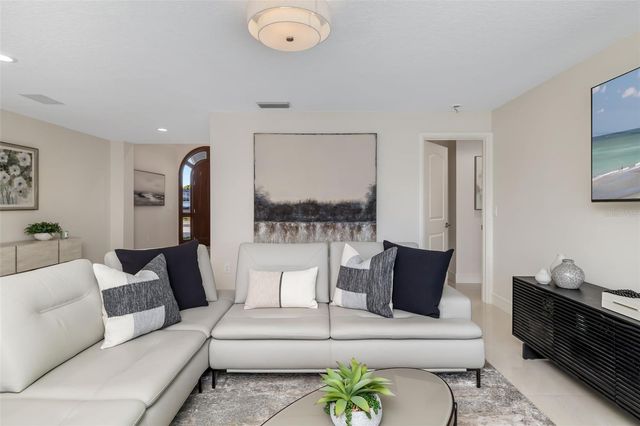 480 CLEVELAND DRIVE, Sarasota, FL 34236