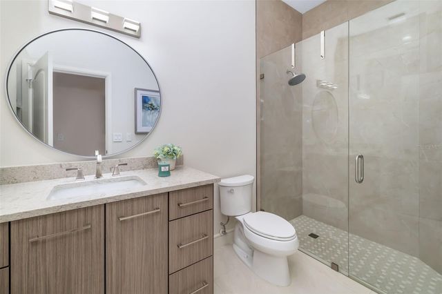 480 CLEVELAND DRIVE, Sarasota, FL 34236