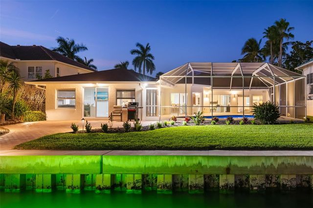 480 CLEVELAND DRIVE, Sarasota, FL 34236