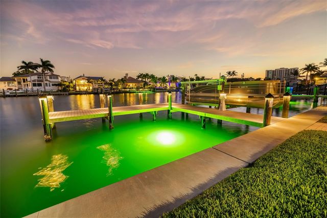 480 CLEVELAND DRIVE, Sarasota, FL 34236