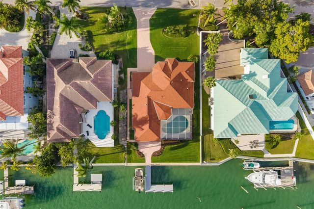 480 CLEVELAND DRIVE, Sarasota, FL 34236