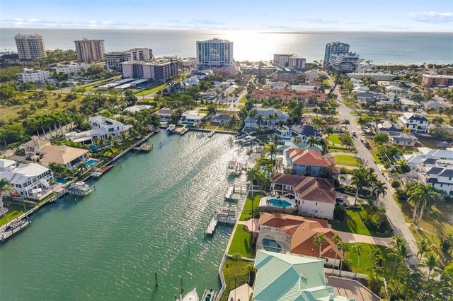 480 CLEVELAND DRIVE, Sarasota, FL 34236