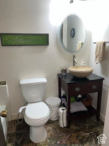 1213 N WINSTON DR, Kaysville, UT 84037