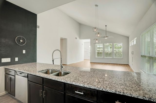 3413 Omega Street, Houston, TX 77022