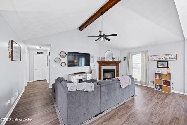 135 Lazy River North Pkwy, Shepherdsville, KY 40165