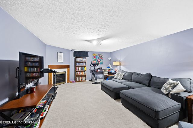 135 Lazy River North Pkwy, Shepherdsville, KY 40165