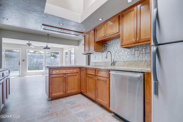 1668 DICK RITTER Drive, El Paso, TX 79936
