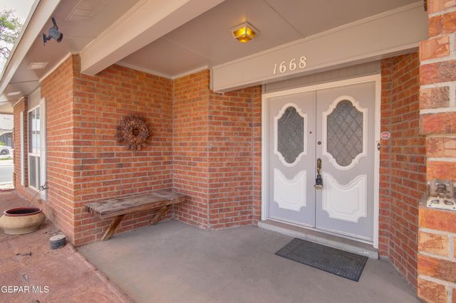 1668 DICK RITTER Drive, El Paso, TX 79936