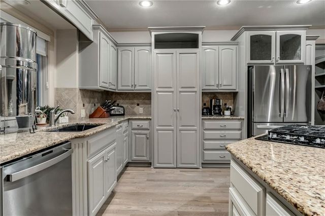 11674 S Sumac Street, Olathe, KS 66061