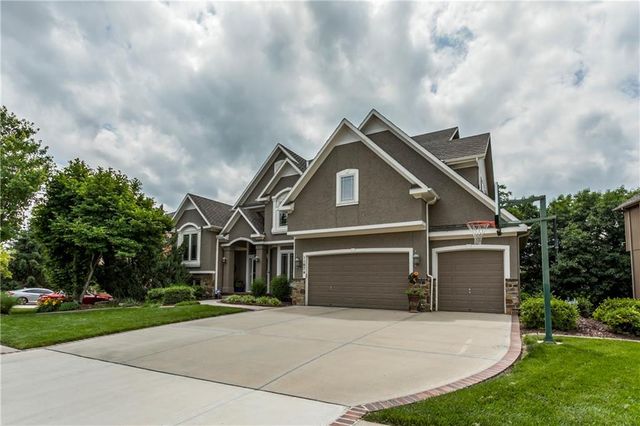 11674 S Sumac Street, Olathe, KS 66061