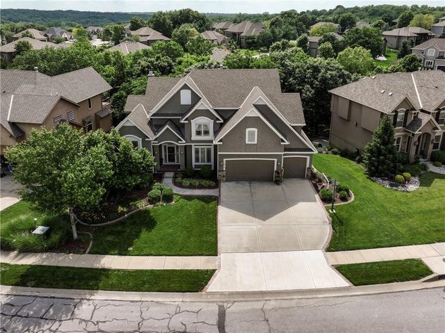11674 S Sumac Street, Olathe, KS 66061