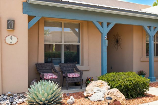 5 Ocotillo Place, Santa Fe, NM 87508