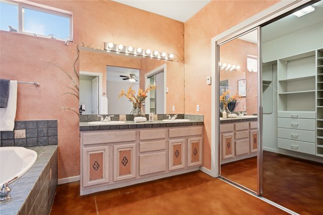 5 Ocotillo Place, Santa Fe, NM 87508