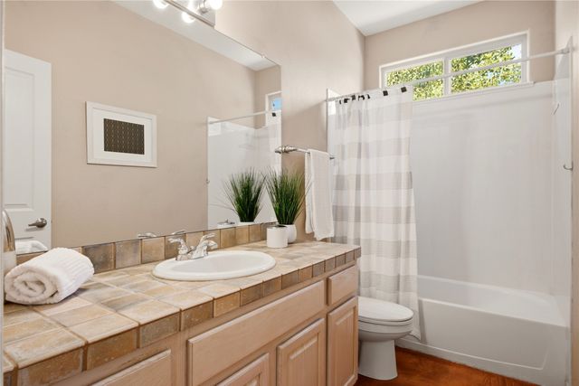 5 Ocotillo Place, Santa Fe, NM 87508
