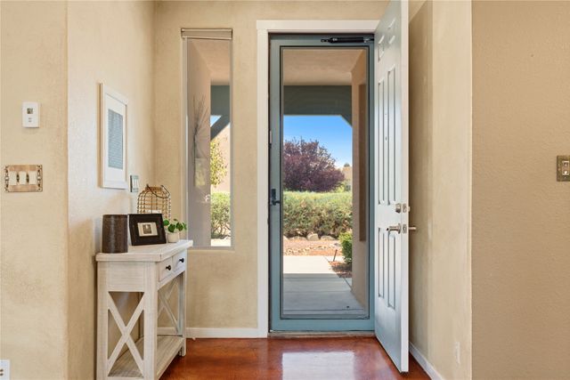 5 Ocotillo Place, Santa Fe, NM 87508
