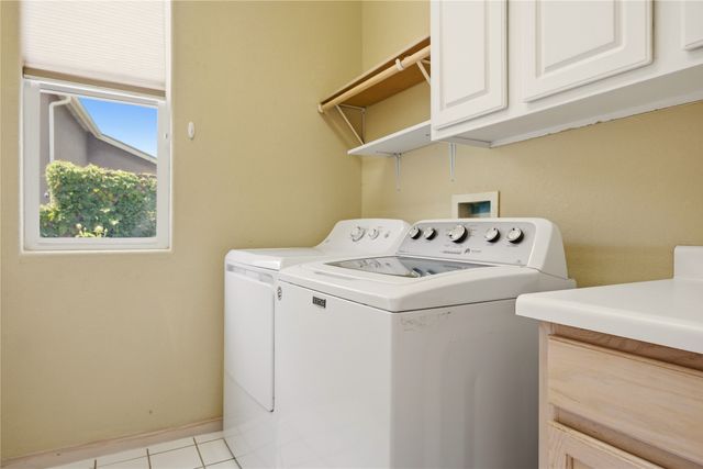 5 Ocotillo Place, Santa Fe, NM 87508