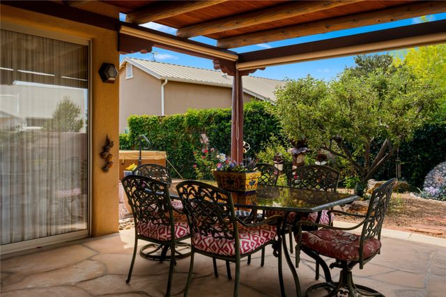 5 Ocotillo Place, Santa Fe, NM 87508