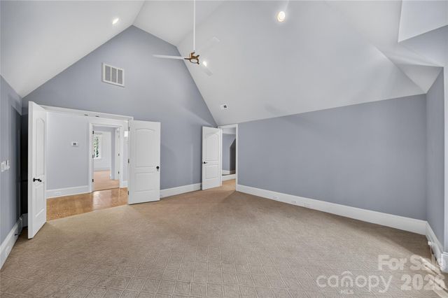 229 Wrenwood Lane, Charlotte, NC 28211