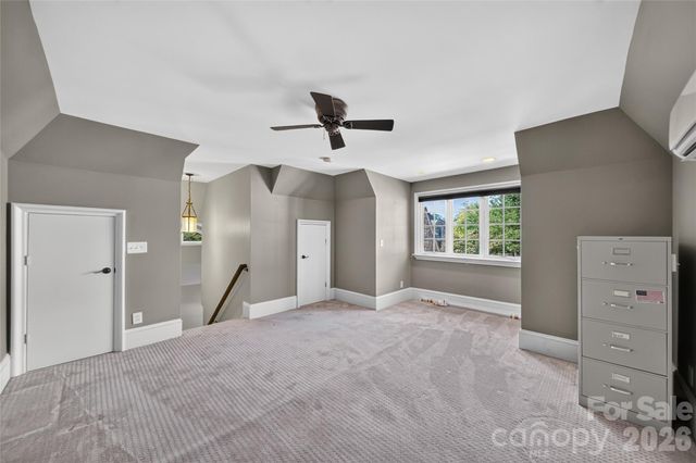229 Wrenwood Lane, Charlotte, NC 28211