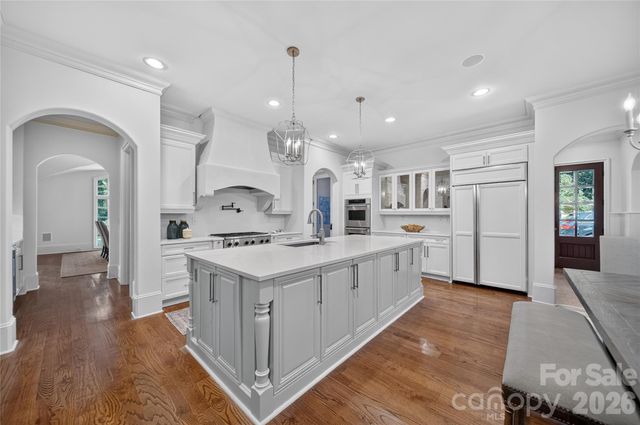 229 Wrenwood Lane, Charlotte, NC 28211