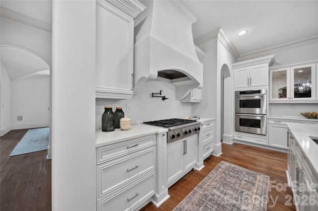229 Wrenwood Lane, Charlotte, NC 28211