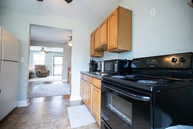 1219 McGavock Pike, Nashville, TN 37216