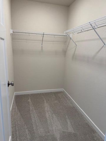 W219N16270 Primrose COURT, Jackson, WI 53037