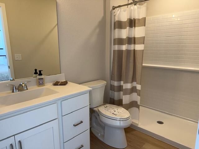 W219N16270 Primrose COURT, Jackson, WI 53037