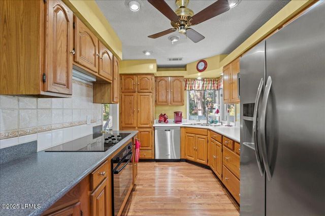 31 Chesterfield Lake Drive, Beaufort, SC 29906