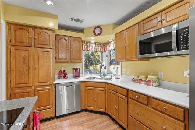 31 Chesterfield Lake Drive, Beaufort, SC 29906