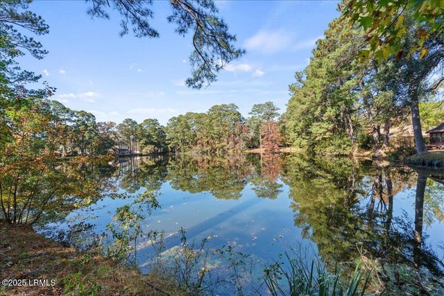 31 Chesterfield Lake Drive, Beaufort, SC 29906