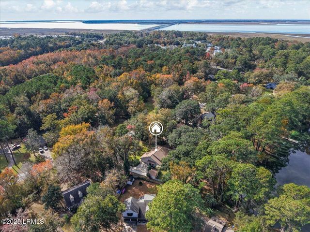 31 Chesterfield Lake Drive, Beaufort, SC 29906