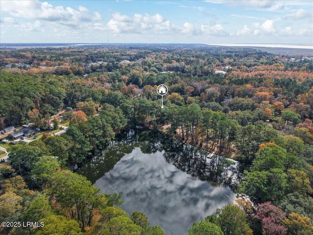 31 Chesterfield Lake Drive, Beaufort, SC 29906