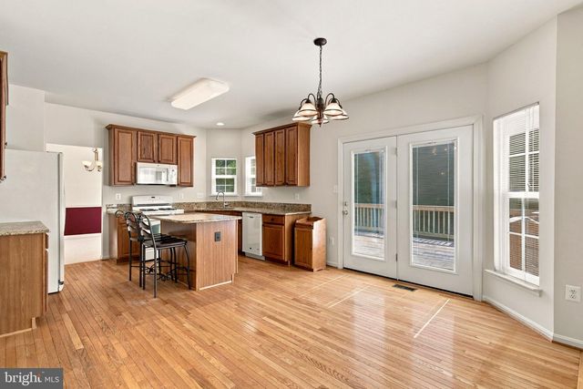 5885 FINCASTLE DR, Manassas, VA 20112