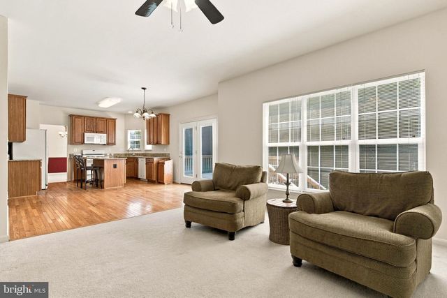 5885 FINCASTLE DR, Manassas, VA 20112