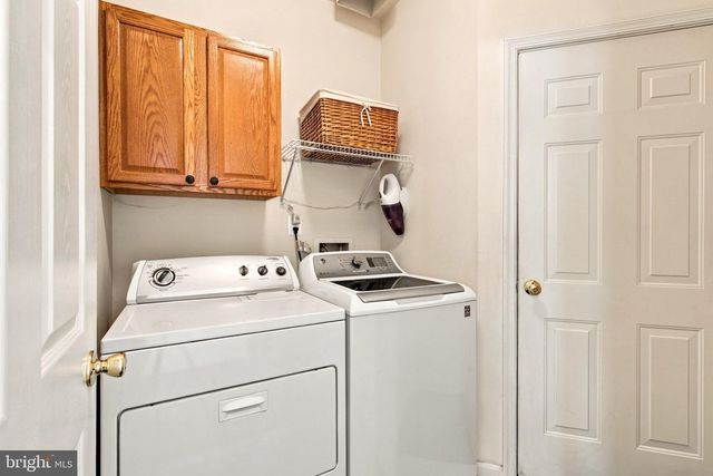 5885 FINCASTLE DR, Manassas, VA 20112